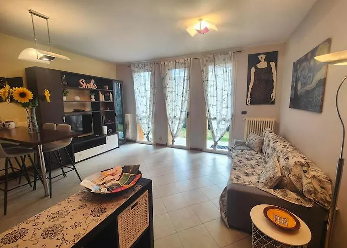Glamour House, Comoda A Tutti I Servizi