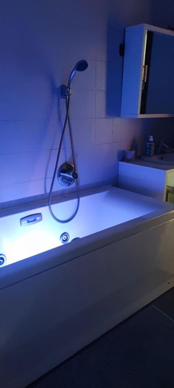 Apartemen Glamour House, Comoda A Tutti I Servizi